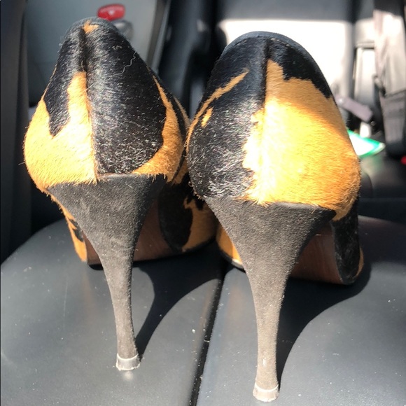 Stuart Weitzman Ponyhair Heels 👠 Sz 8 M - Picture 5 of 8